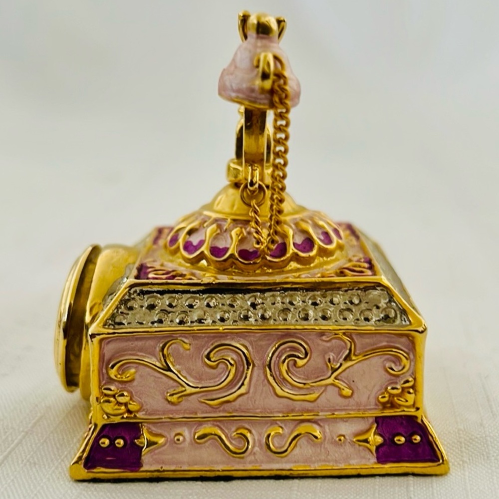 Elgin~Quartz / Clock In Miniature Vintage Phone - Picture 5 of 9